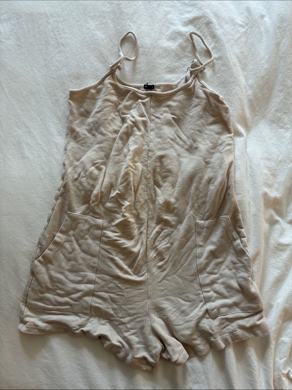 Monrow Women’s Cream/Tan Sleeveless Romper